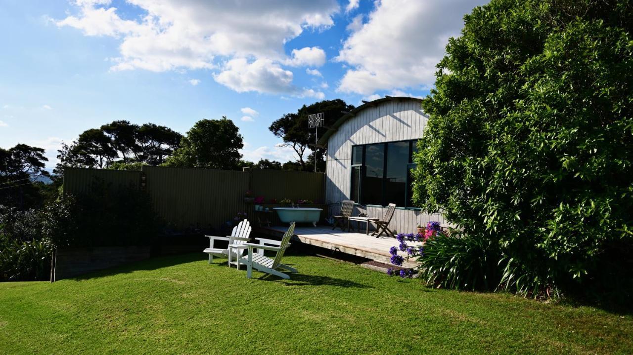 Kaka Ridge Retreat Luxury Cottage Tawharanui Exterior photo