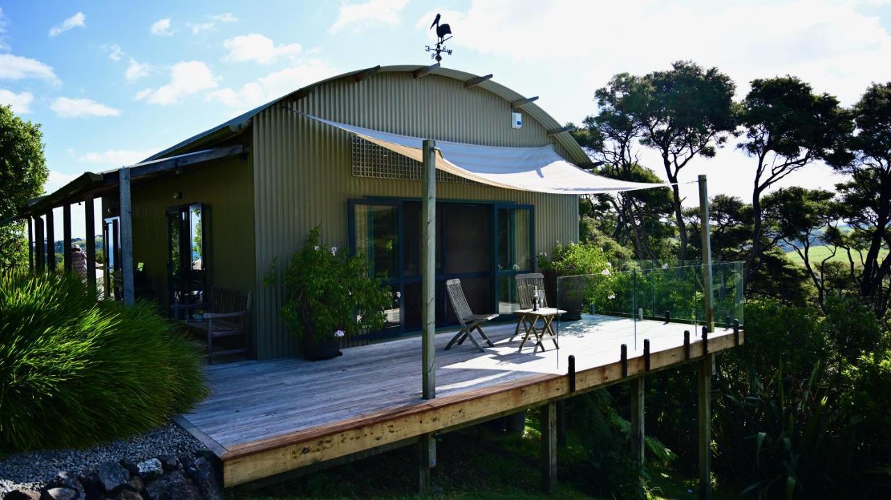 Kaka Ridge Retreat Luxury Cottage Tawharanui Exterior photo